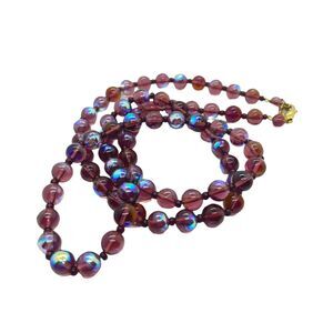 Aurora Borealis Necklace Womens Purple Glass Gold Tone Clasp Gorgeous 8 mm